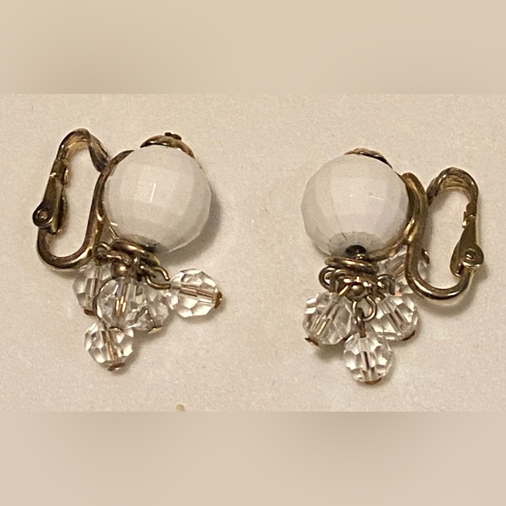 RARE VNTG NAPIER FACETED SPINNING BALL CHRYSTALS CLIP EARRINGS JEWELERY SIGNED